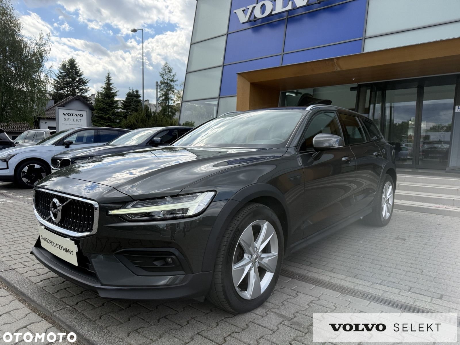 Volvo V60 Cross Country - 5