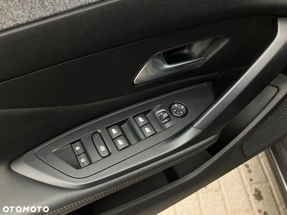 Peugeot 308 1.2 PureTech Allure Pack S&S - 33