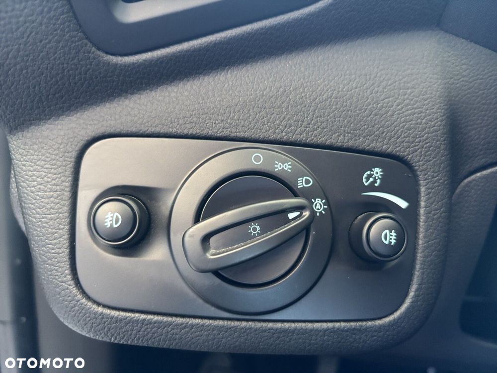 Ford Kuga - 21