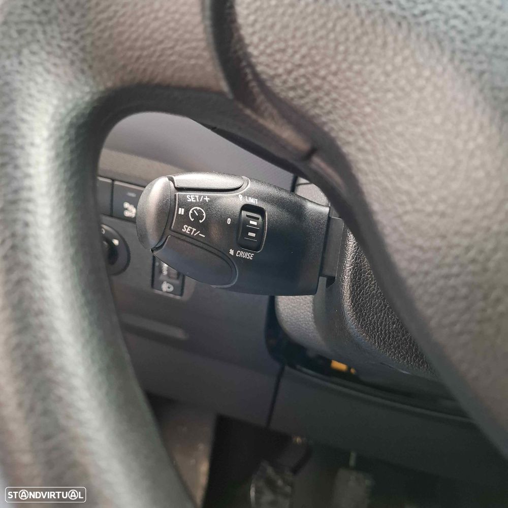 Peugeot Partner 1.6 HDI 3Lugres - 11