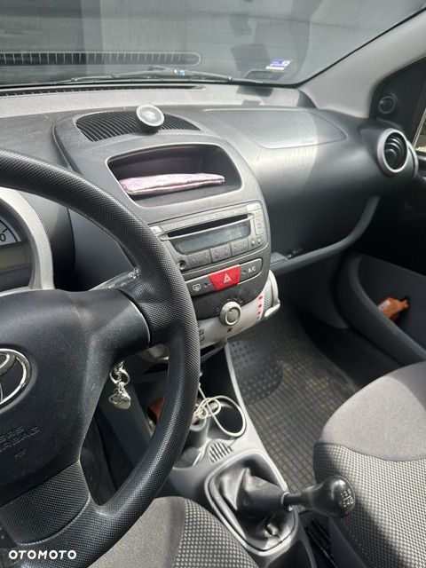 Toyota Aygo 1.0 VVT-i Sol EU5 - 11