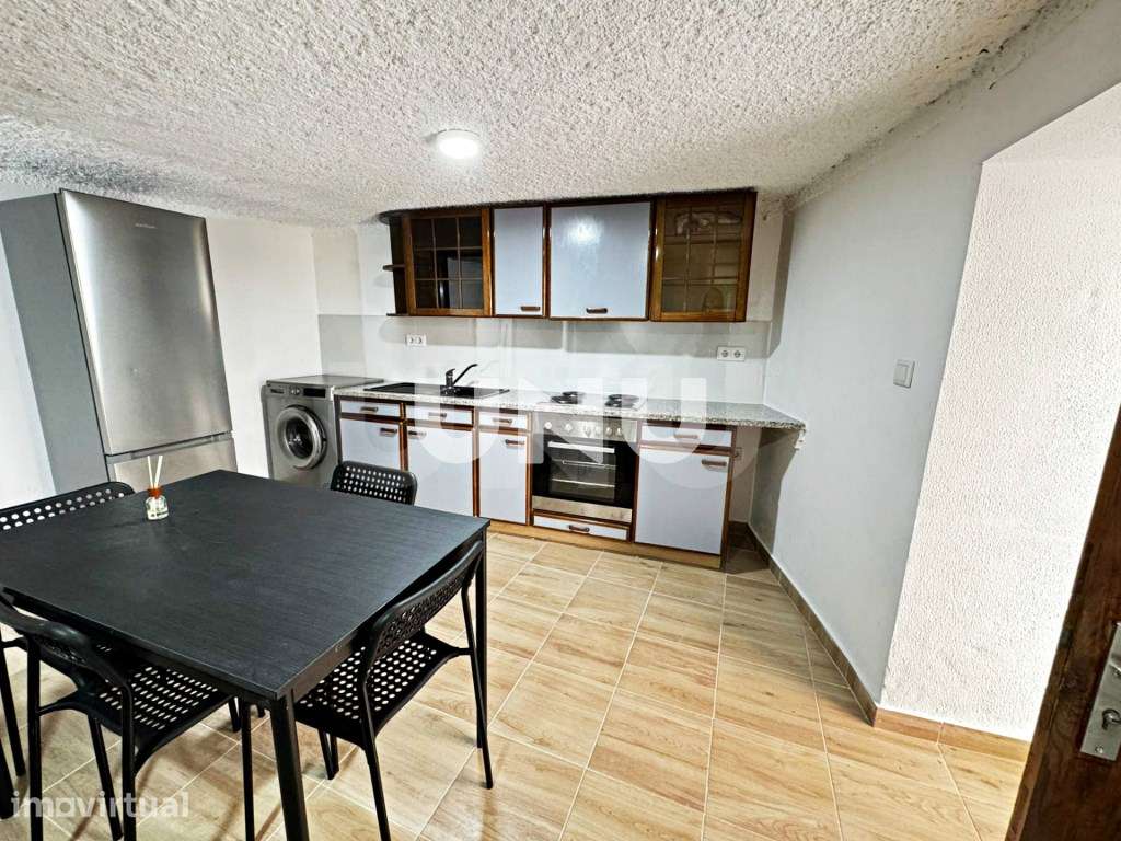 Moradia T1+1 - Totalmente Remodelada e Pronta a Habitar - Grande imagem: 4/17
