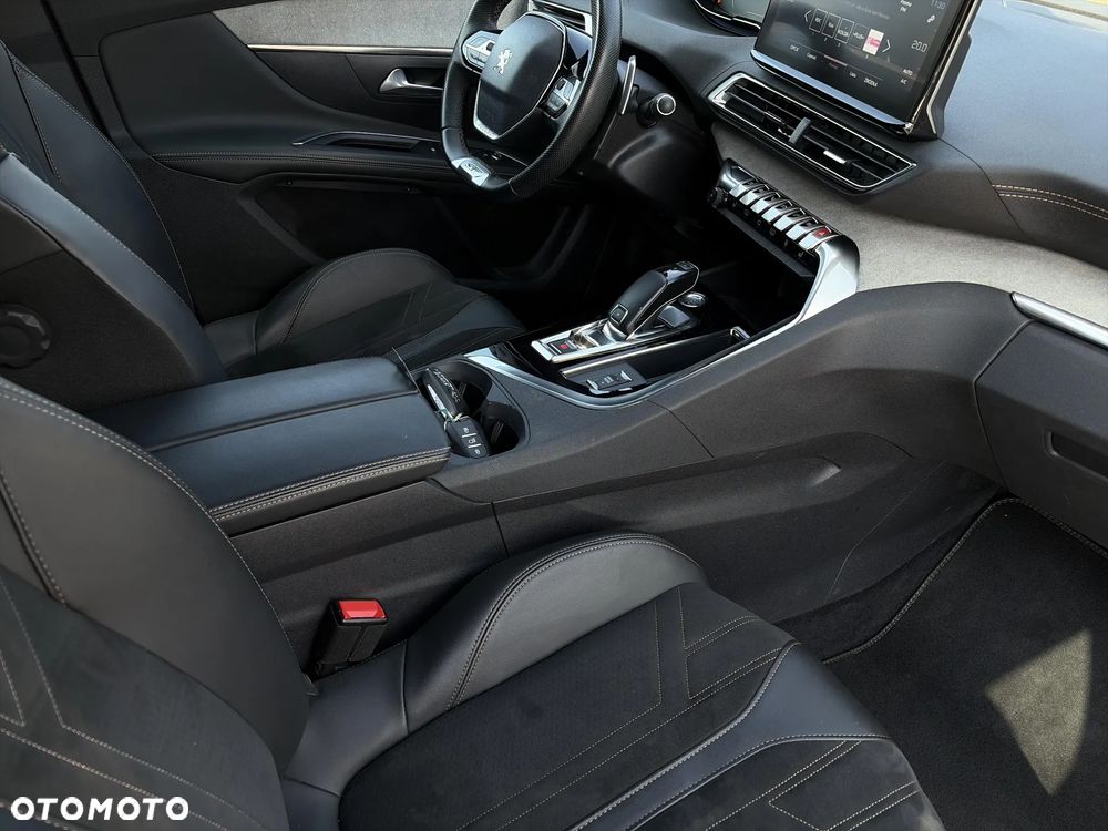 Peugeot 5008 2.0 BlueHDi GT S&S EAT8 - 17