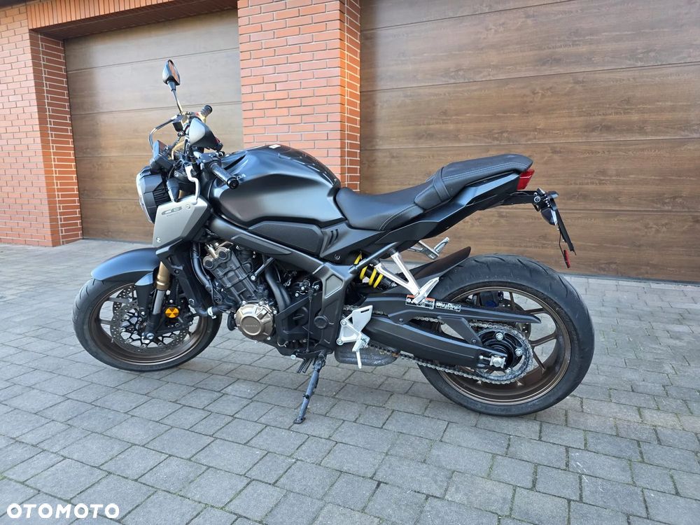 Honda CB - 3