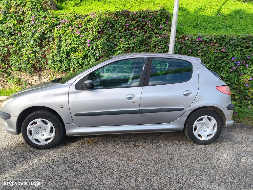 Peugeot 206 1.1 Color Line - 4