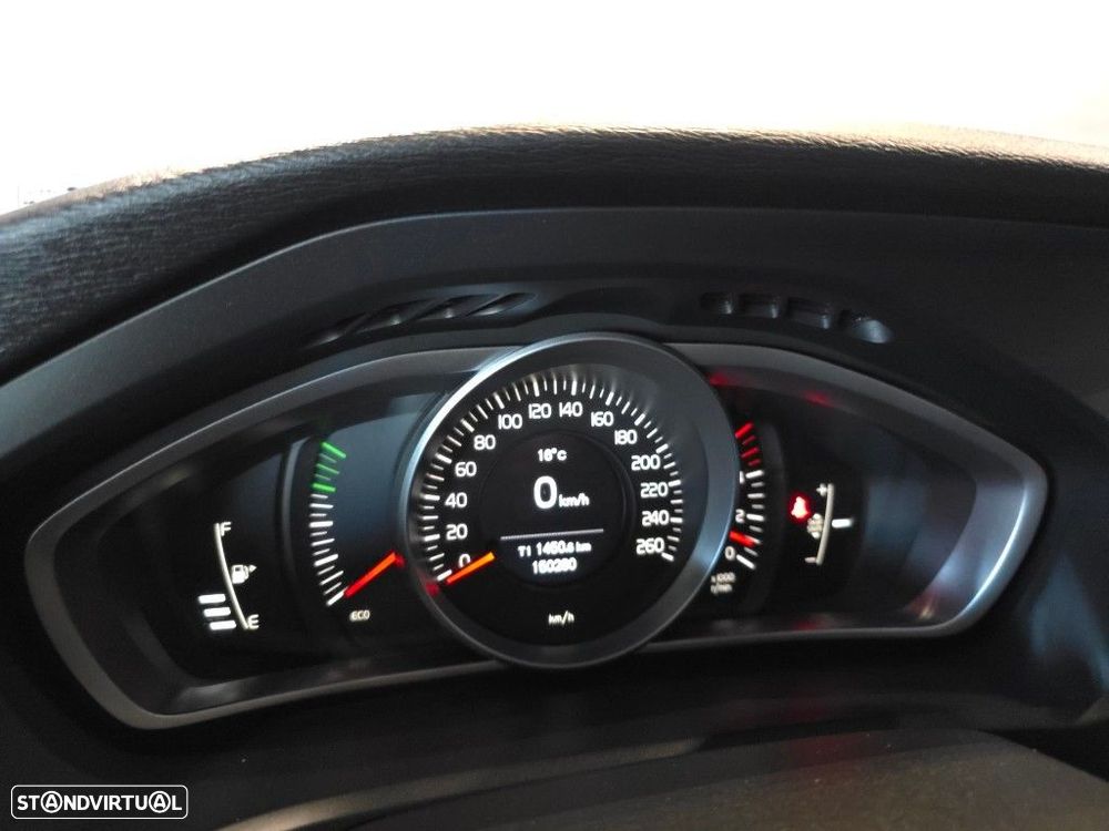 Volvo V40 1.6 D2 Momentum - 31