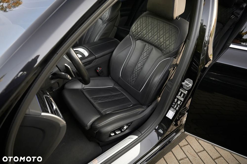 BMW Seria 7 730d xDrive mHEV - 5