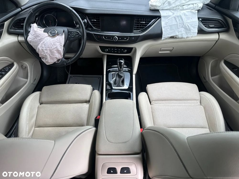 Opel Insignia 1.5 T Elite S&S - 25