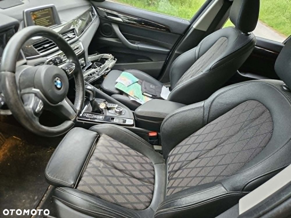 BMW X1 xDrive18d xLine sport - 5