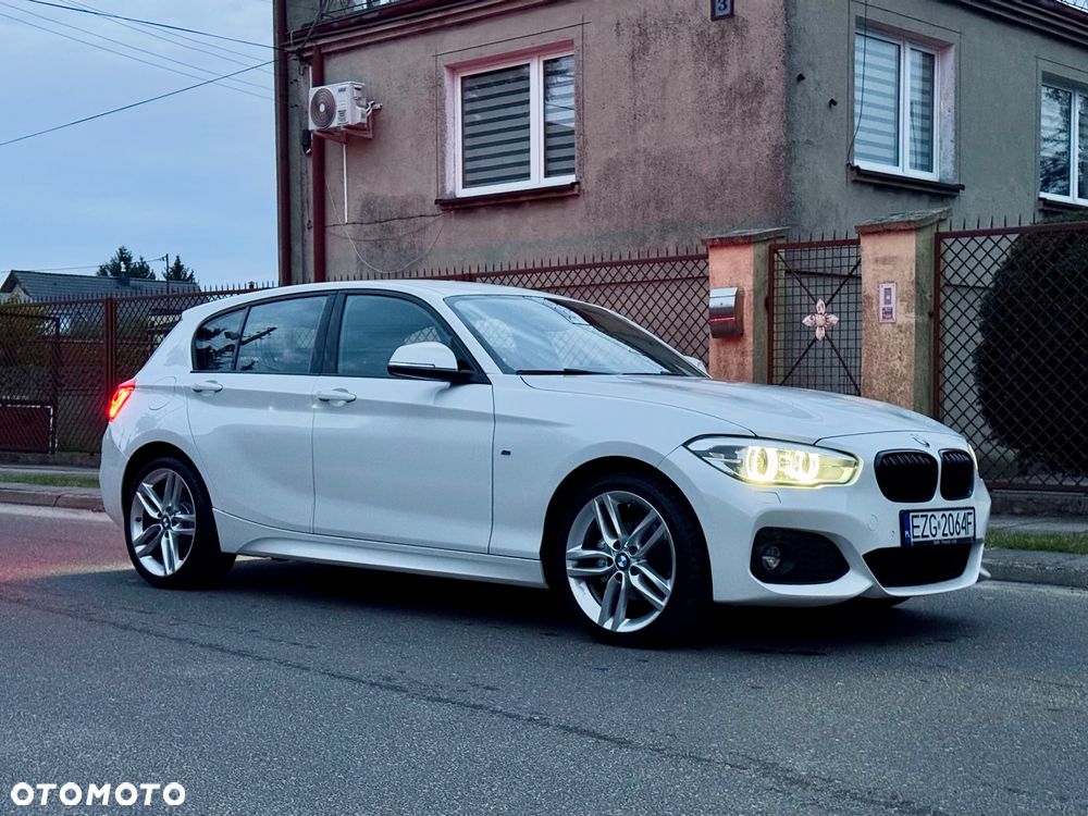 BMW 118D Xdrive 2017 photo 2