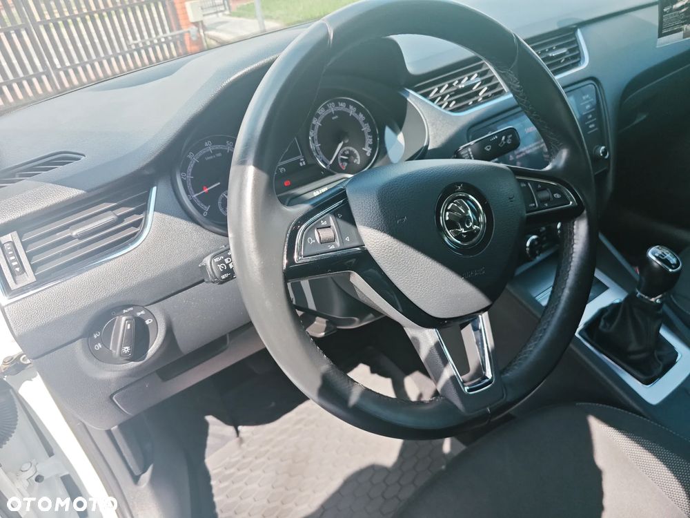 Skoda Octavia 1.5 TSI ACT Business - 25