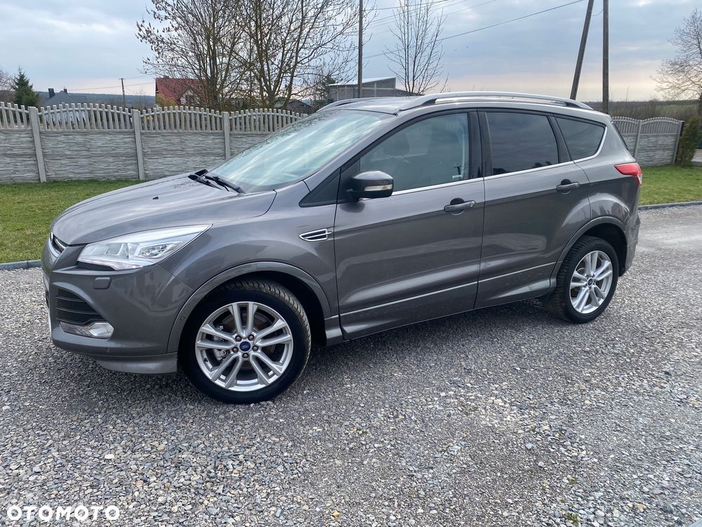 Ford Kuga 2.0 TDCi 2x4 Titanium - 36