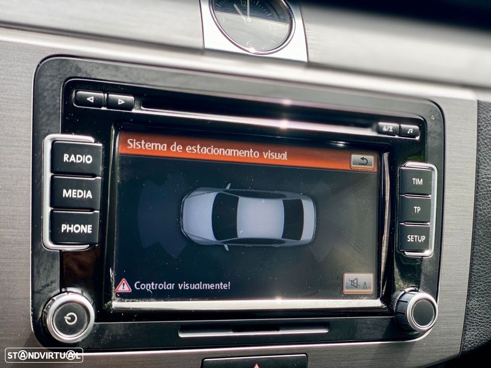 VW Passat 1.6 TDI BlueMotion - 18