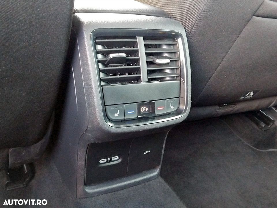 Skoda Octavia 2.0 TDI AMBITION DSG - 22