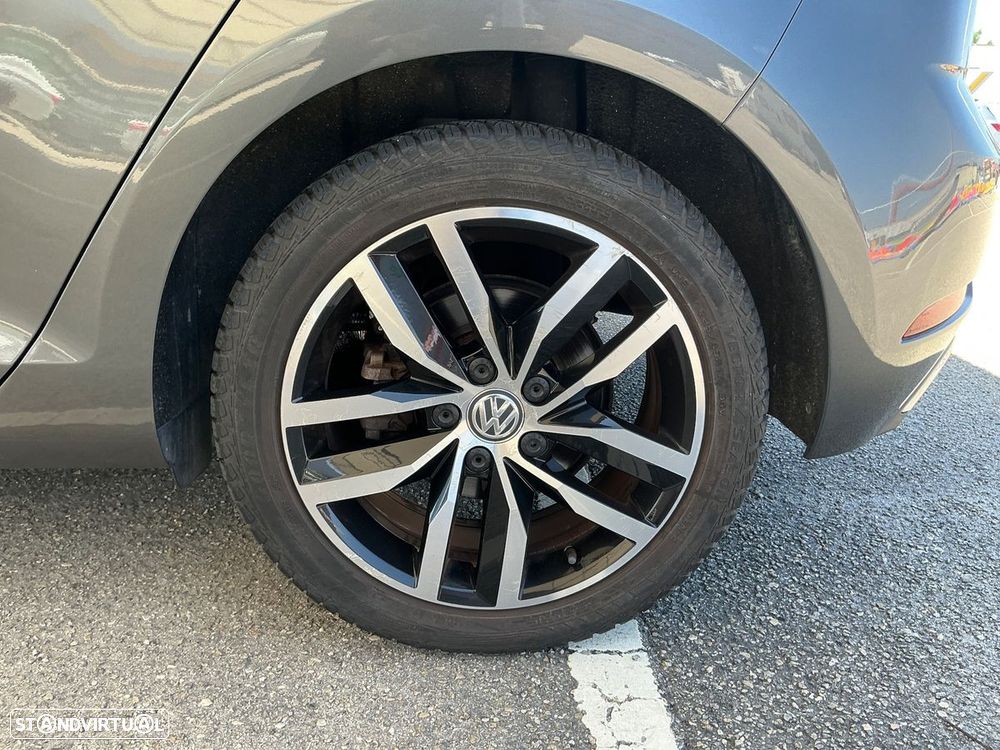 VW Golf - 40