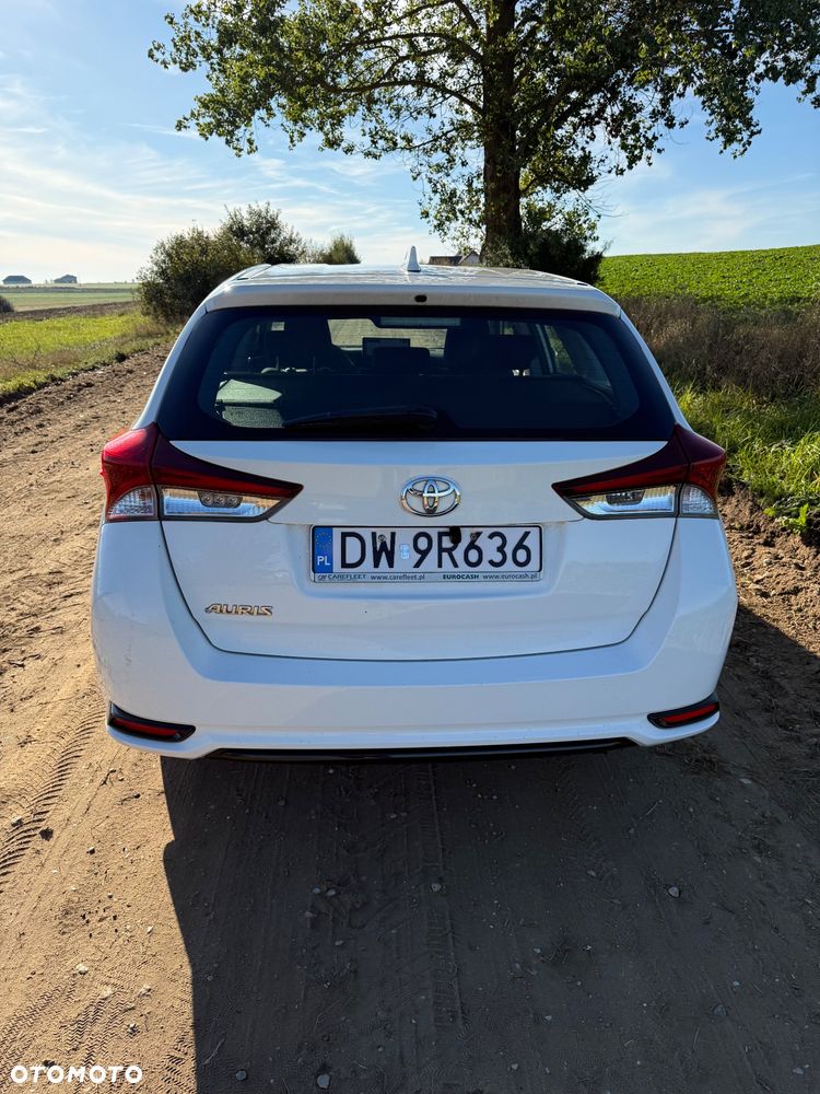 Toyota Auris - 12