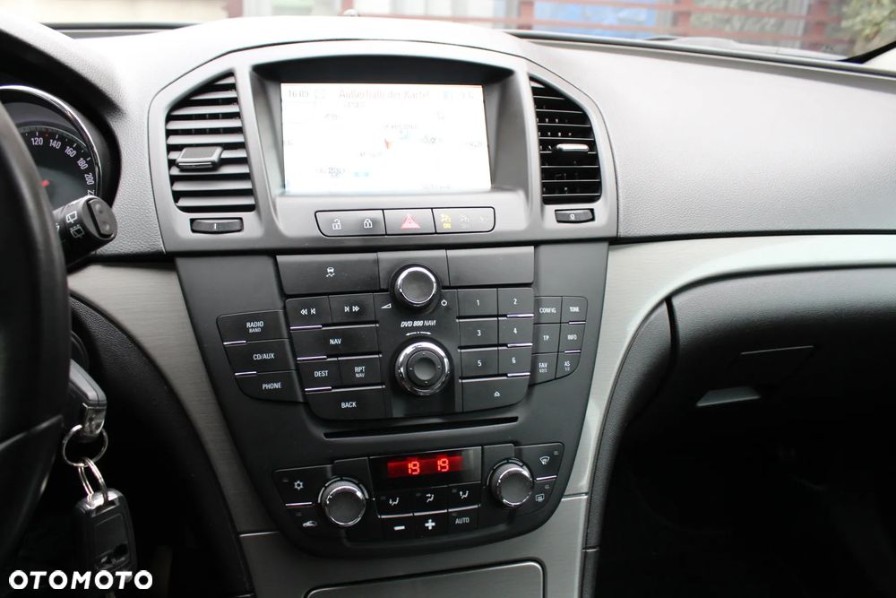Opel Insignia 2.0 Turbo Edition - 28
