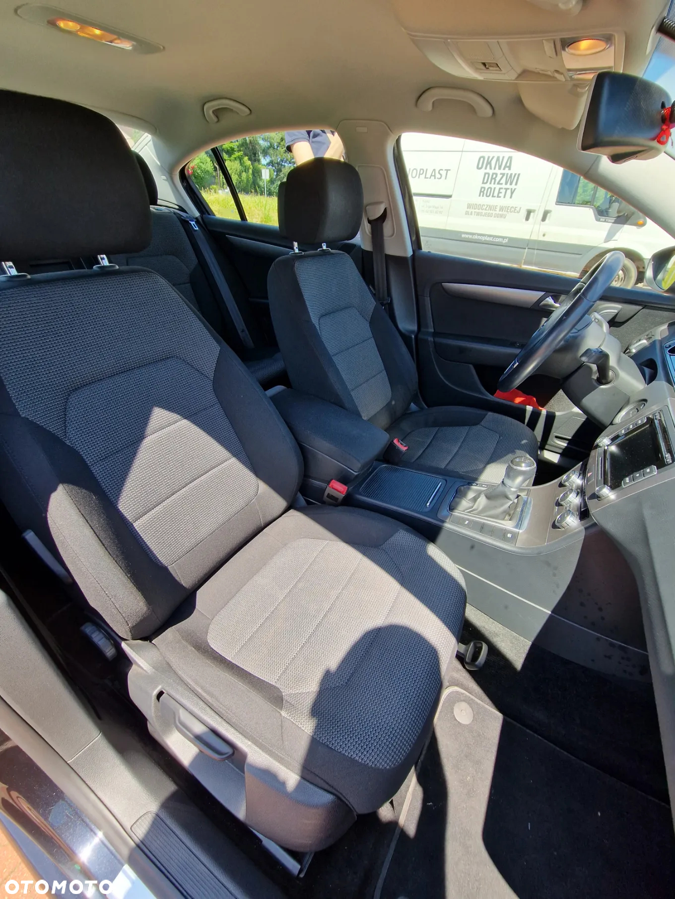 Volkswagen Passat - 14