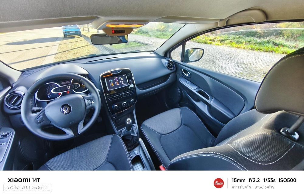 Renault Clio 1.2 16V 75 Collection - 15