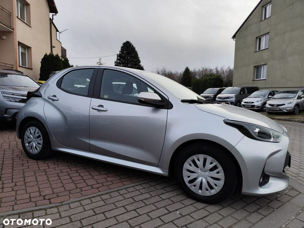 Toyota Yaris - 5
