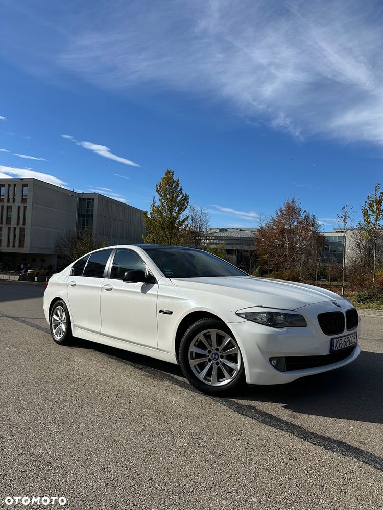 BMW Seria 5 520d - 13