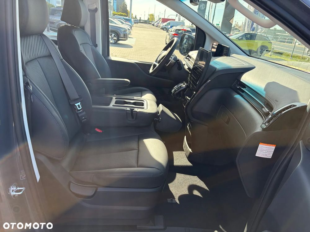 Hyundai Staria 1.6 T-GDI HEV Smart VIP - 14
