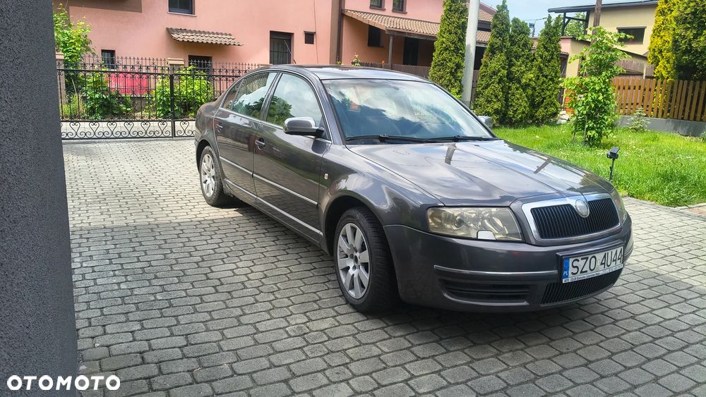 Skoda Superb 2.8 V6 Elegance - 7
