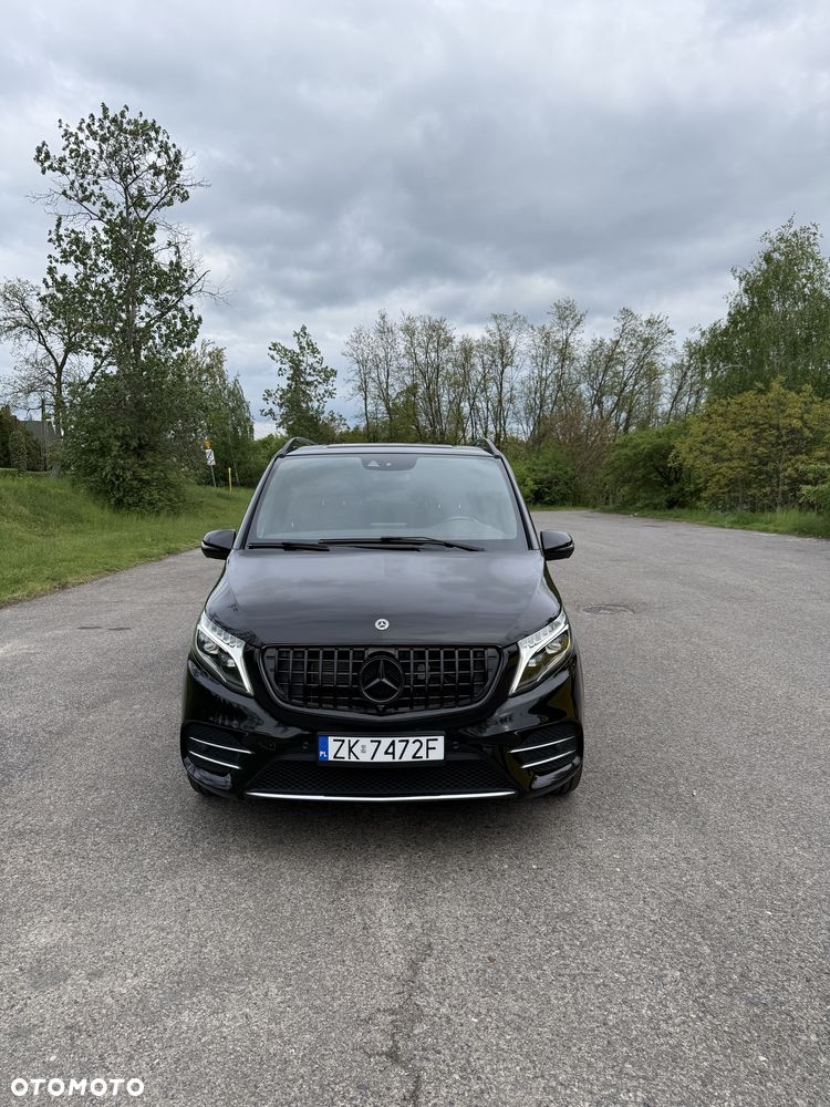 Mercedes-Benz Klasa V - 1