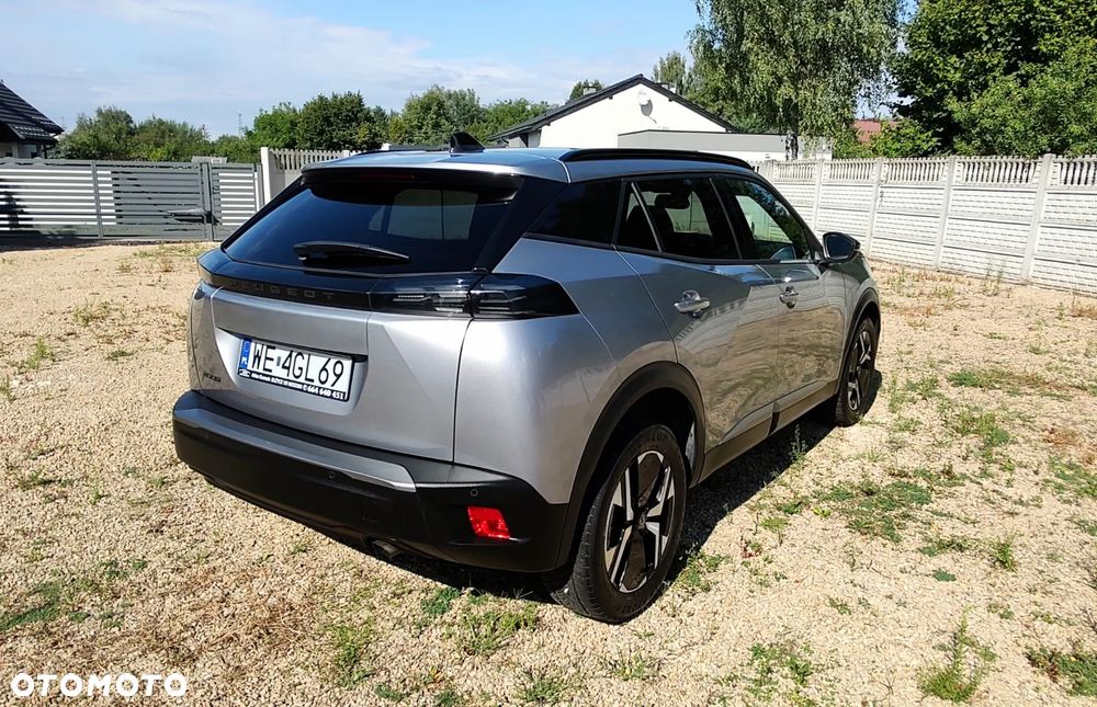 Peugeot 2008 PureTech 100 Allure S&S BVM6 - 23