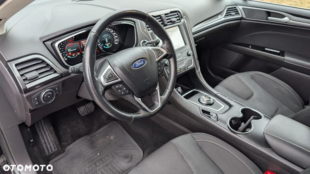 Ford Mondeo SW 2.0 TDCi Titanium PowerShift - 11