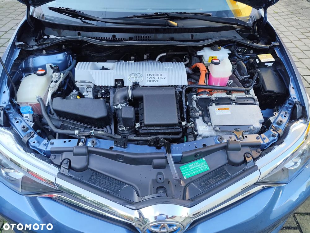 Toyota Auris 1.8 HSD Luna - 11