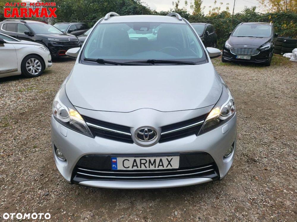 Toyota Verso - 10