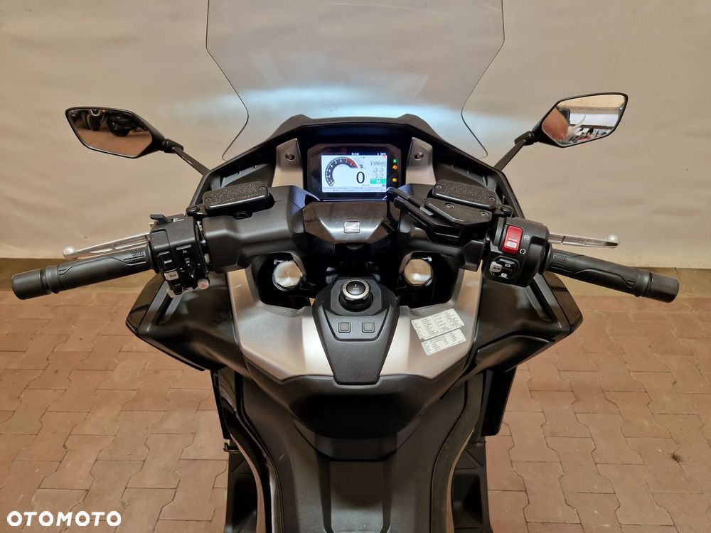 Honda NSS - 36