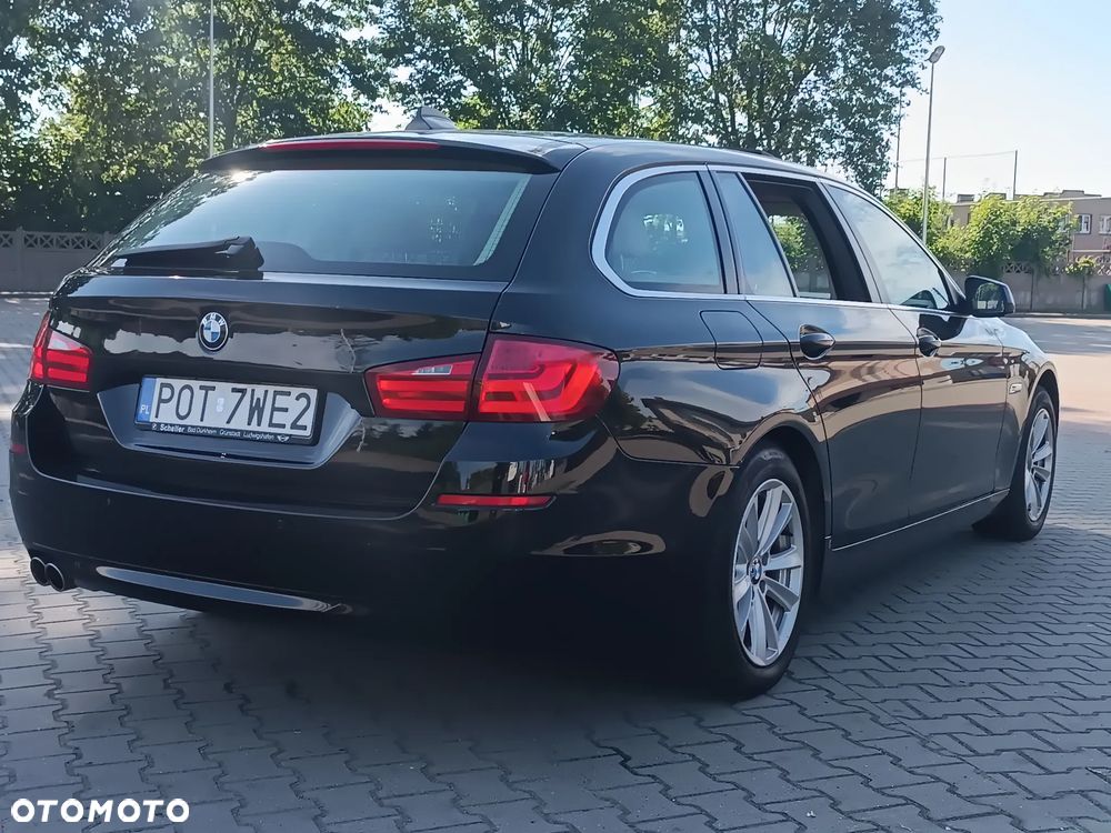 BMW Seria 5 520d Luxury Line - 8