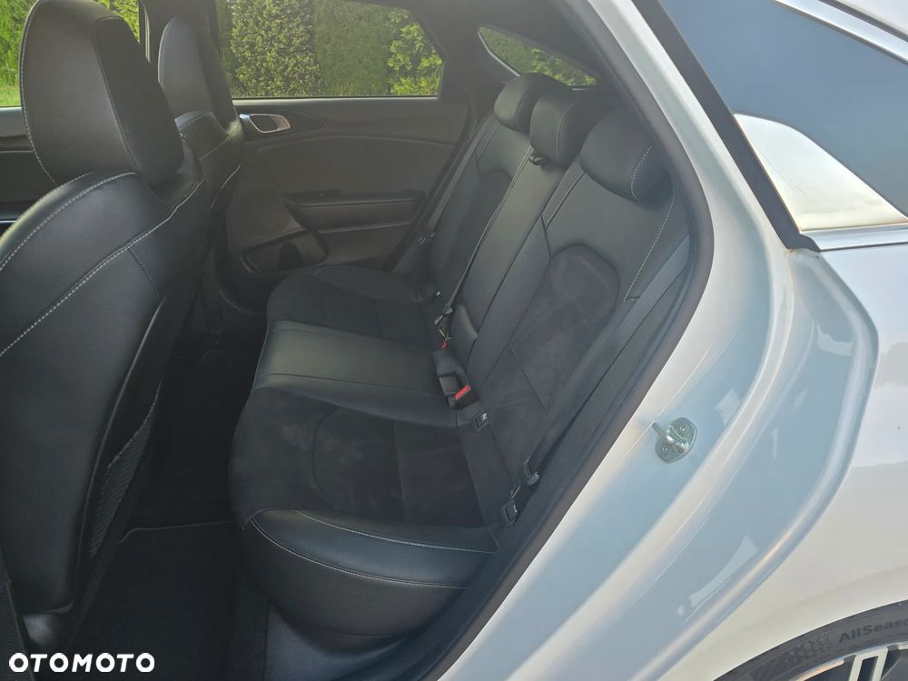 Kia ProCeed 1.5 T-GDI DCT7 OPF GT LINE - 34