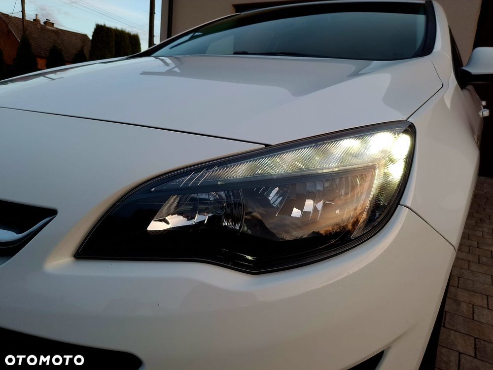 Opel Astra 1.4 Turbo Selection - 10