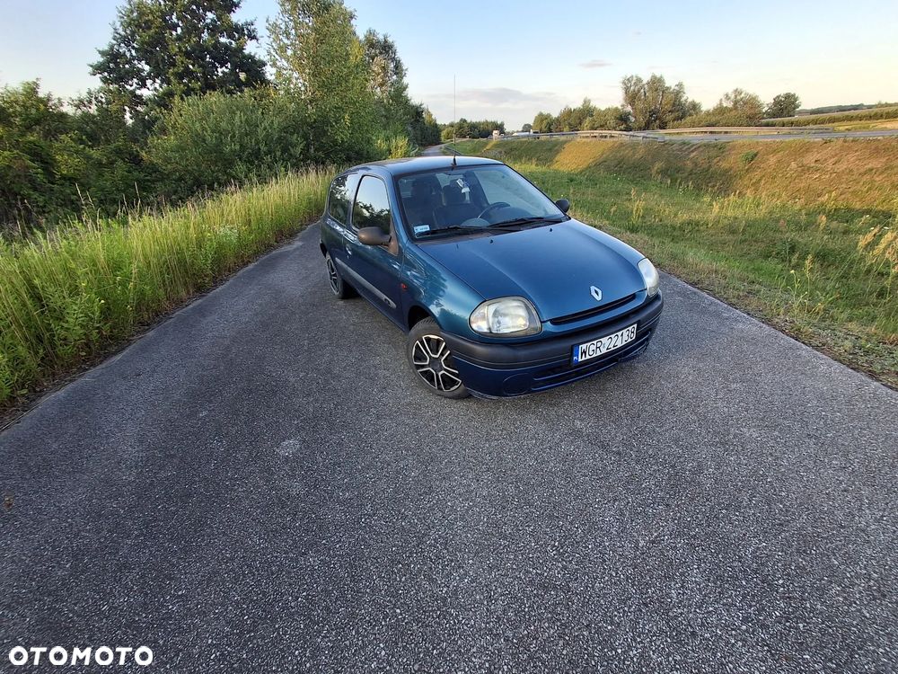 Renault Clio 1.2i RN - 2
