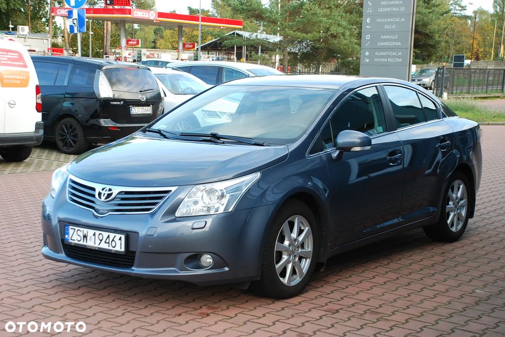 Toyota Avensis - 20