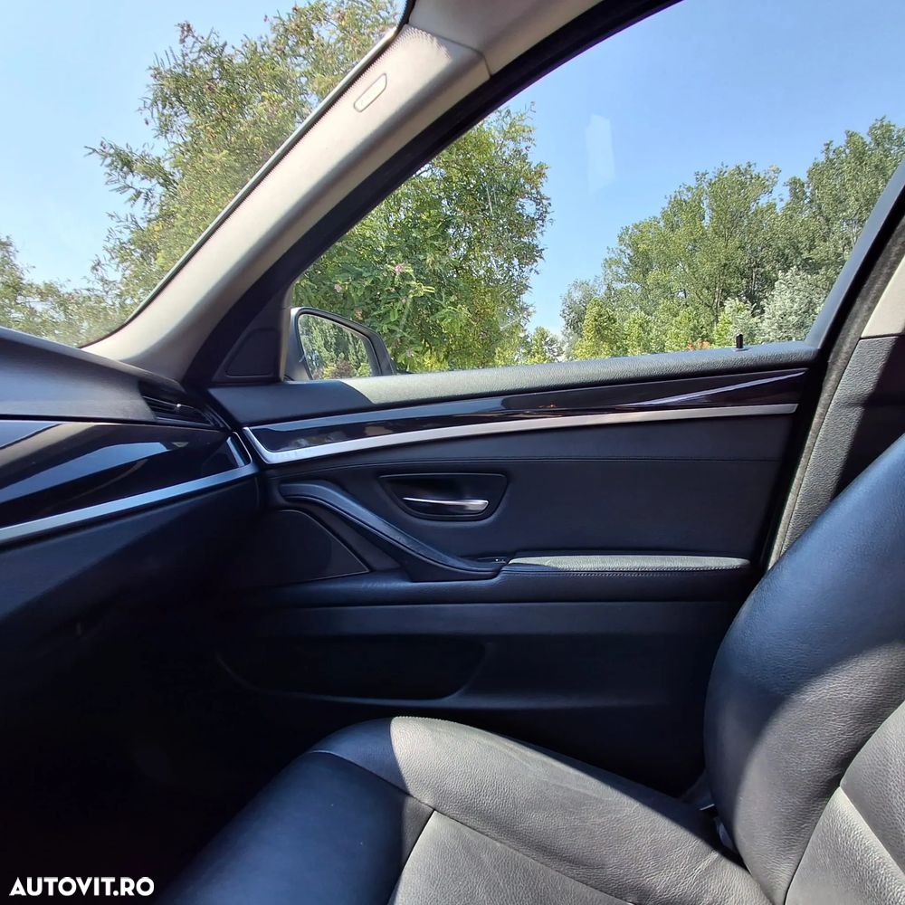 BMW Seria 5 520d Aut. - 13
