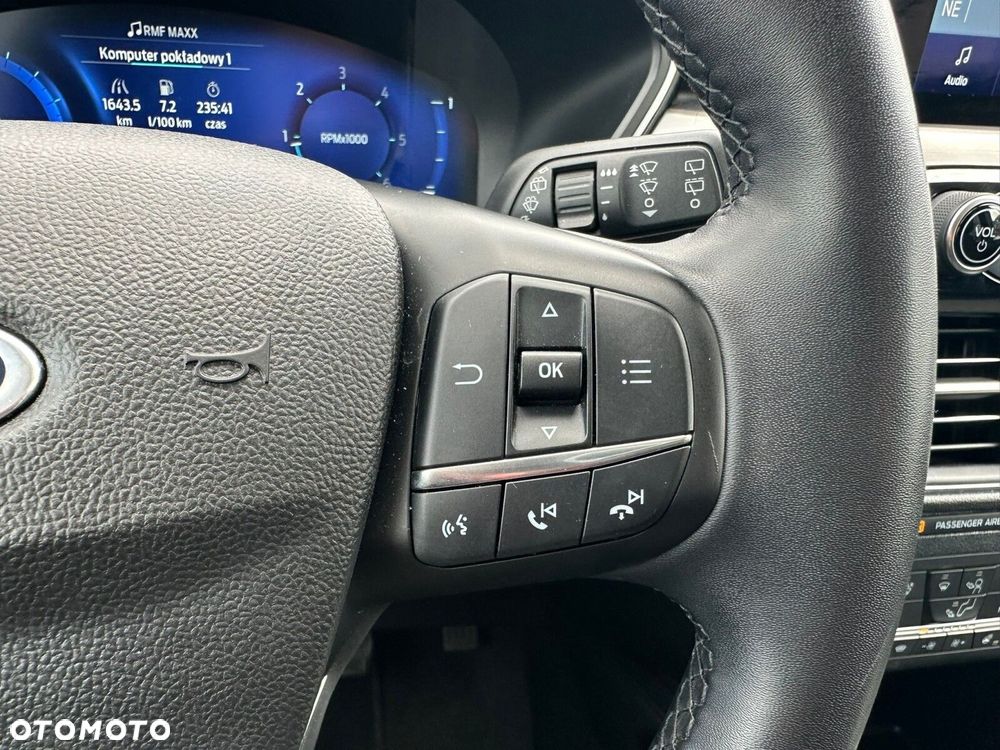 Ford Kuga - 18