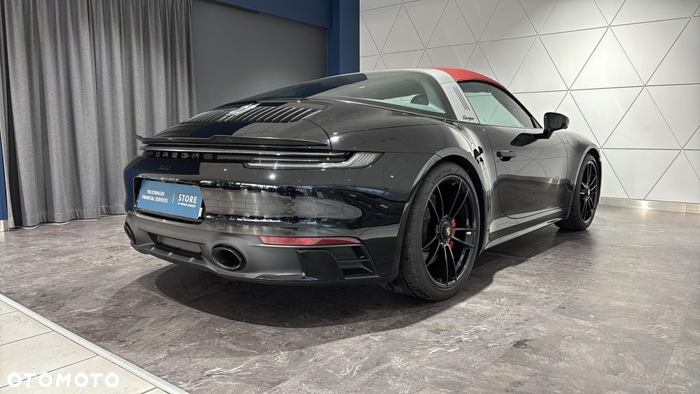 Porsche 911 Targa 4 GTS - 5