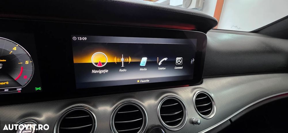 Mercedes-Benz E 220 d T 9G-TRONIC AMG Line - 38