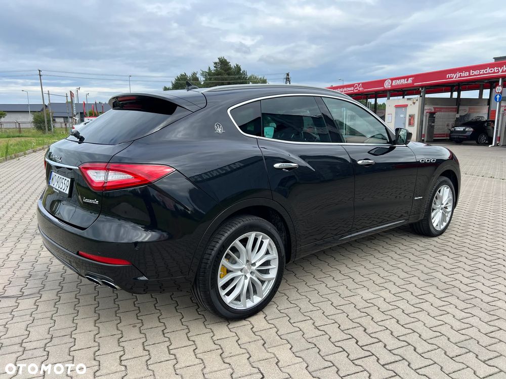 Maserati Levante Q4 GranLusso - 11