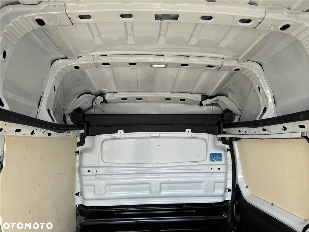 Renault TRAFIC - 14