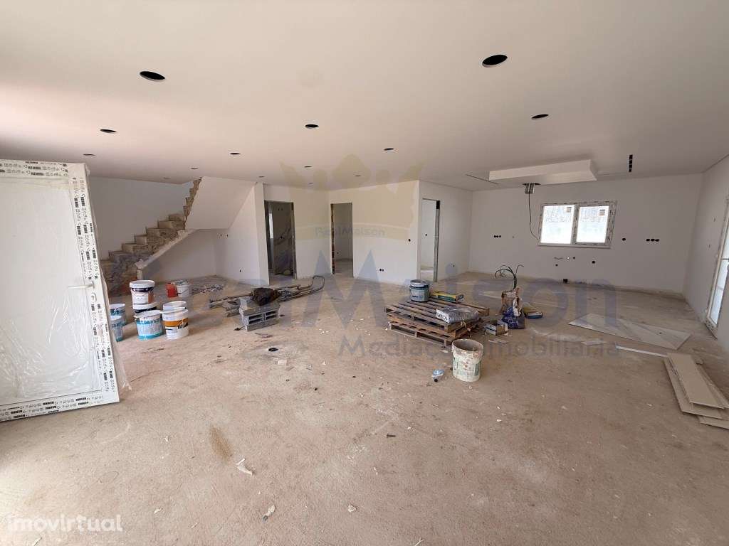 Moradias T4 - Nova Construção - Terrugem (Sintra) - Grande imagem: 5/16