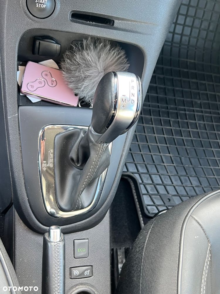 Renault Captur 1.2 Energy TCe Initiale Paris EDC - 21