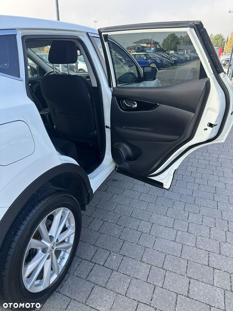 Nissan Qashqai - 25