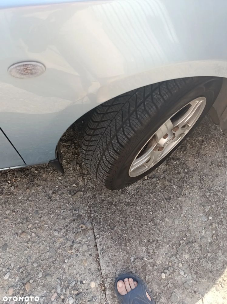Mazda 3 1.6 Exclusive - 2