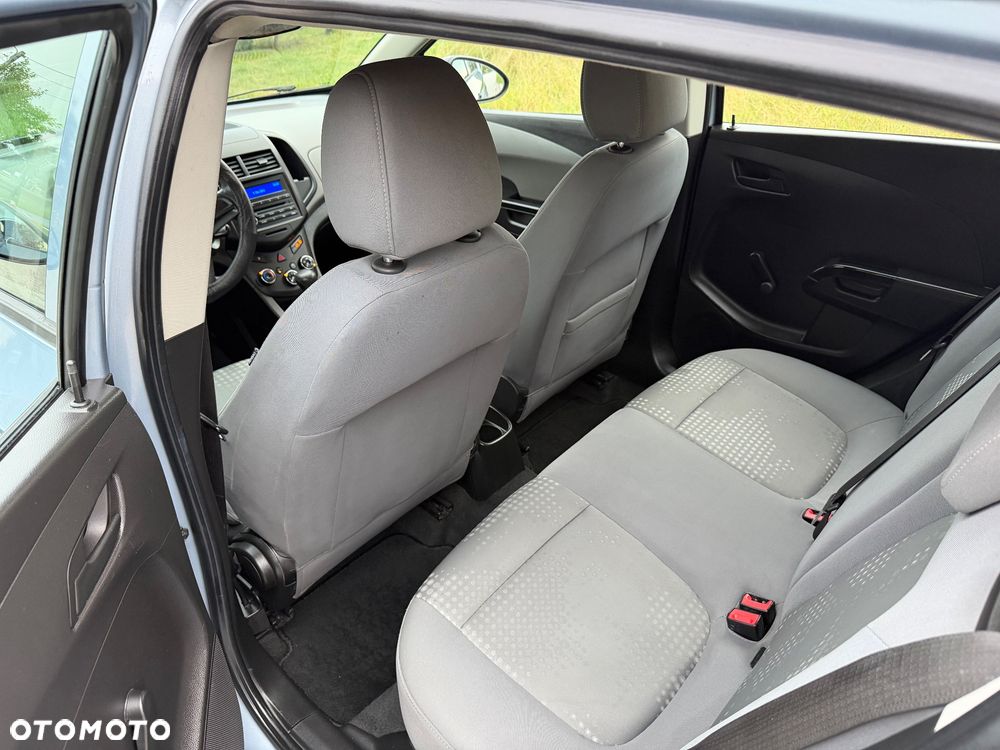 Chevrolet Aveo 1.2 LS+ - 9