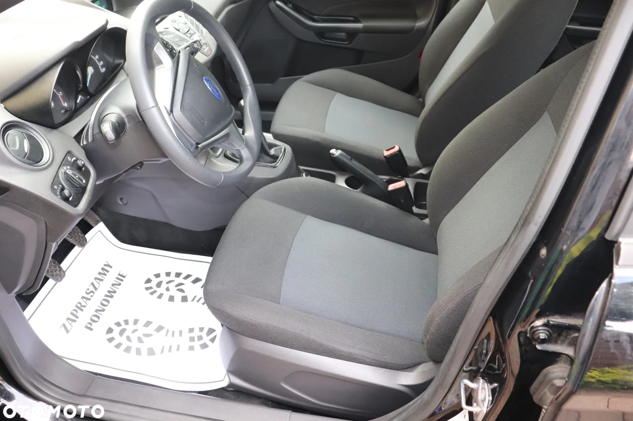 Ford Fiesta 1.25 Celebration - 19